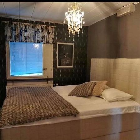 Own Private Room In A Big House! Лулео Экстерьер фото