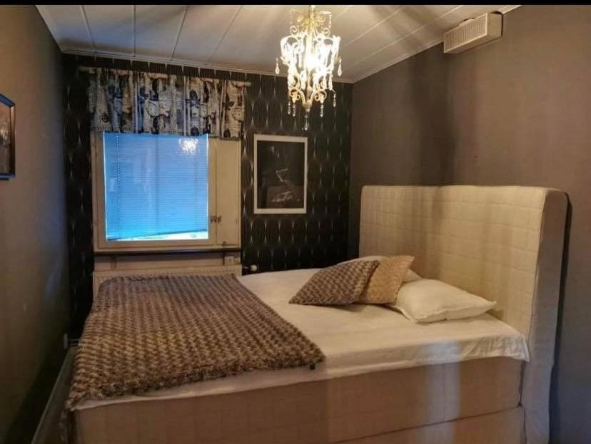 Own Private Room In A Big House! Лулео Экстерьер фото